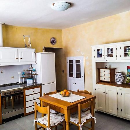 Casa Maddalenina Con Giardino, Vicino Al Mare! Apartment La Maddalena  Ngoại thất bức ảnh