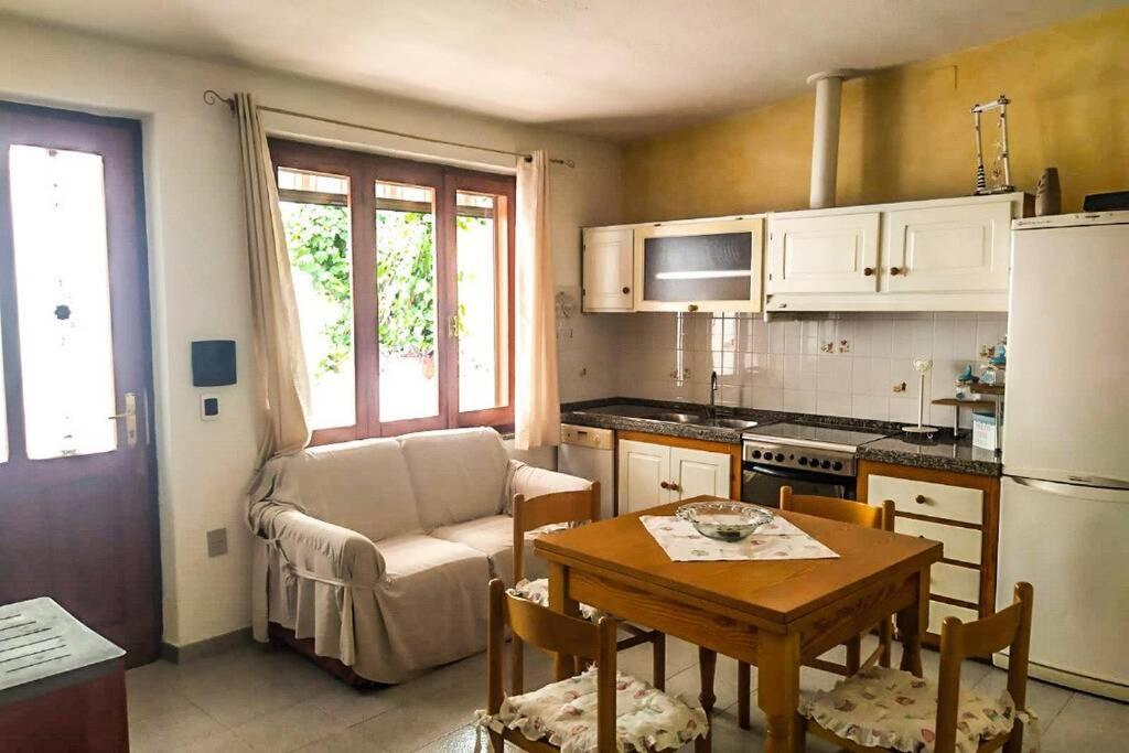 Casa Maddalenina Con Giardino, Vicino Al Mare! Apartment La Maddalena  Ngoại thất bức ảnh