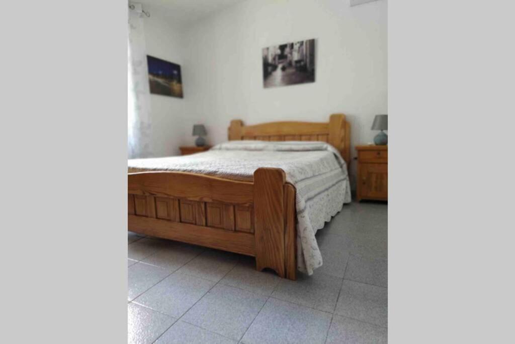 Casa Maddalenina Con Giardino, Vicino Al Mare! Apartment La Maddalena  Ngoại thất bức ảnh